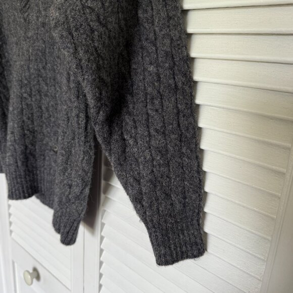 Vintage Grey Pure Wool Sweater, Warm & Timeless V-Neck - Picture 3 of 10